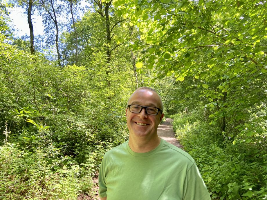 picture of graham fletcher smiling in nature